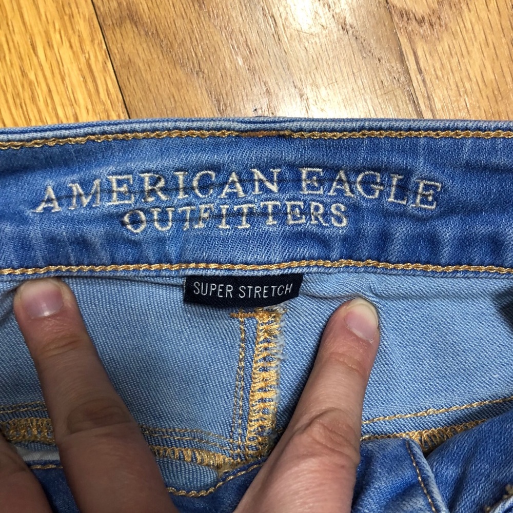 American Eagle Denim Shorts Size 4 - Picture 3 of 4